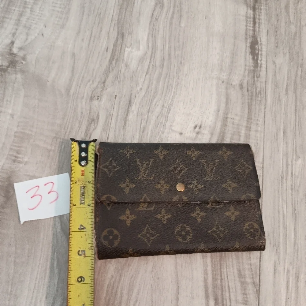 Louis Vuitton Monogram Pochette Passport Trifold Wallet